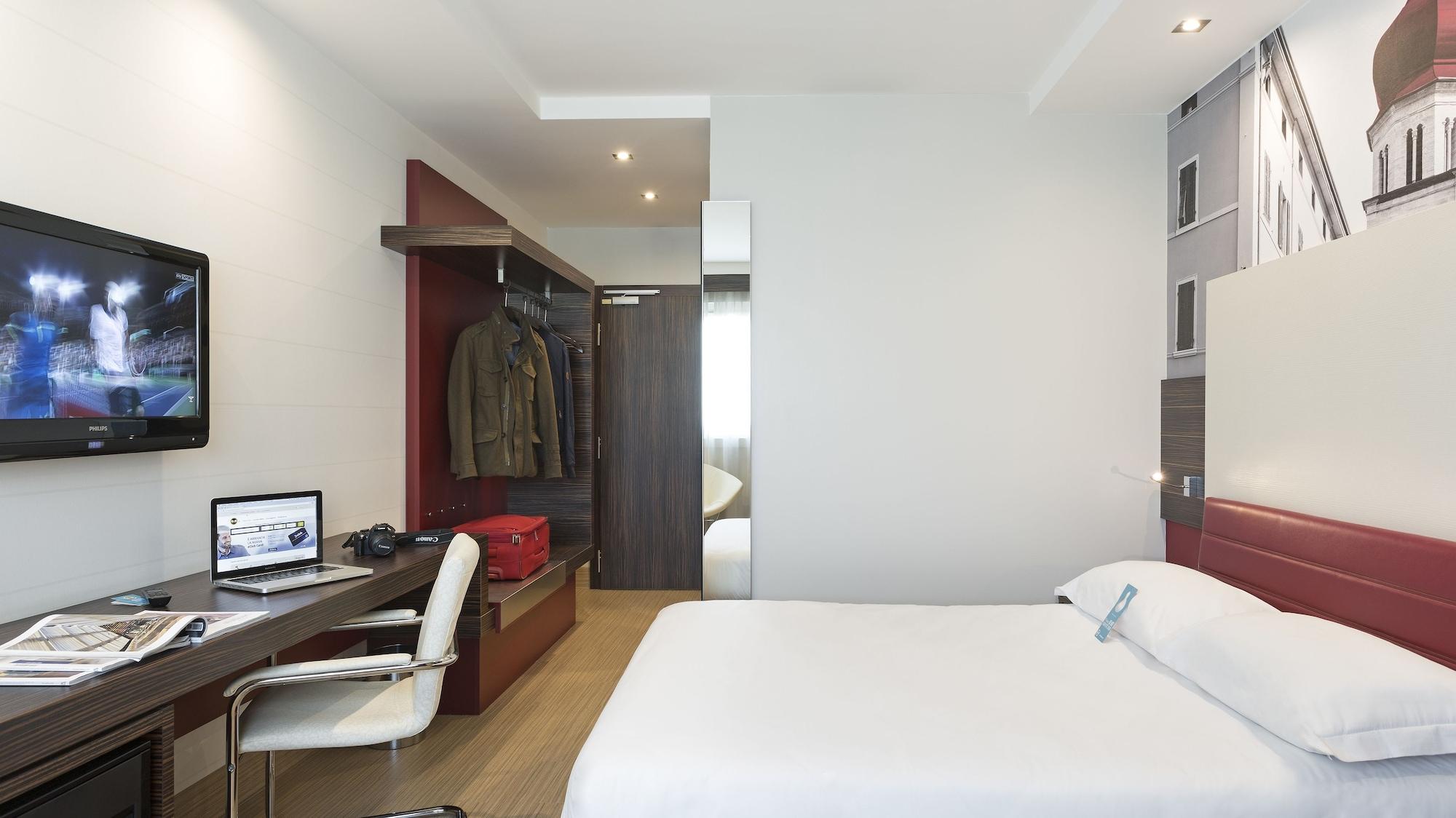 B&B Hotel Trento Esterno foto