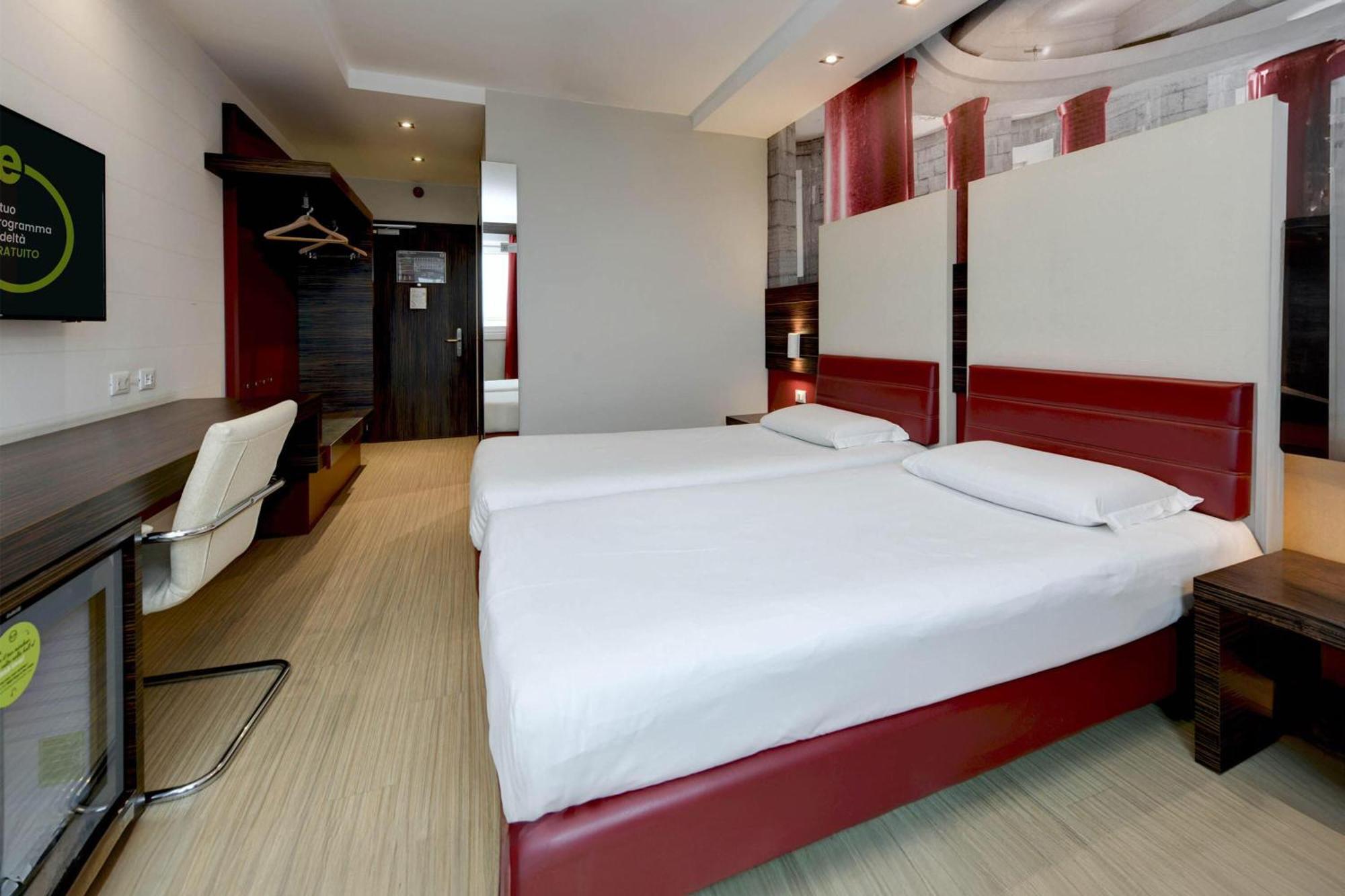 B&B Hotel Trento Esterno foto