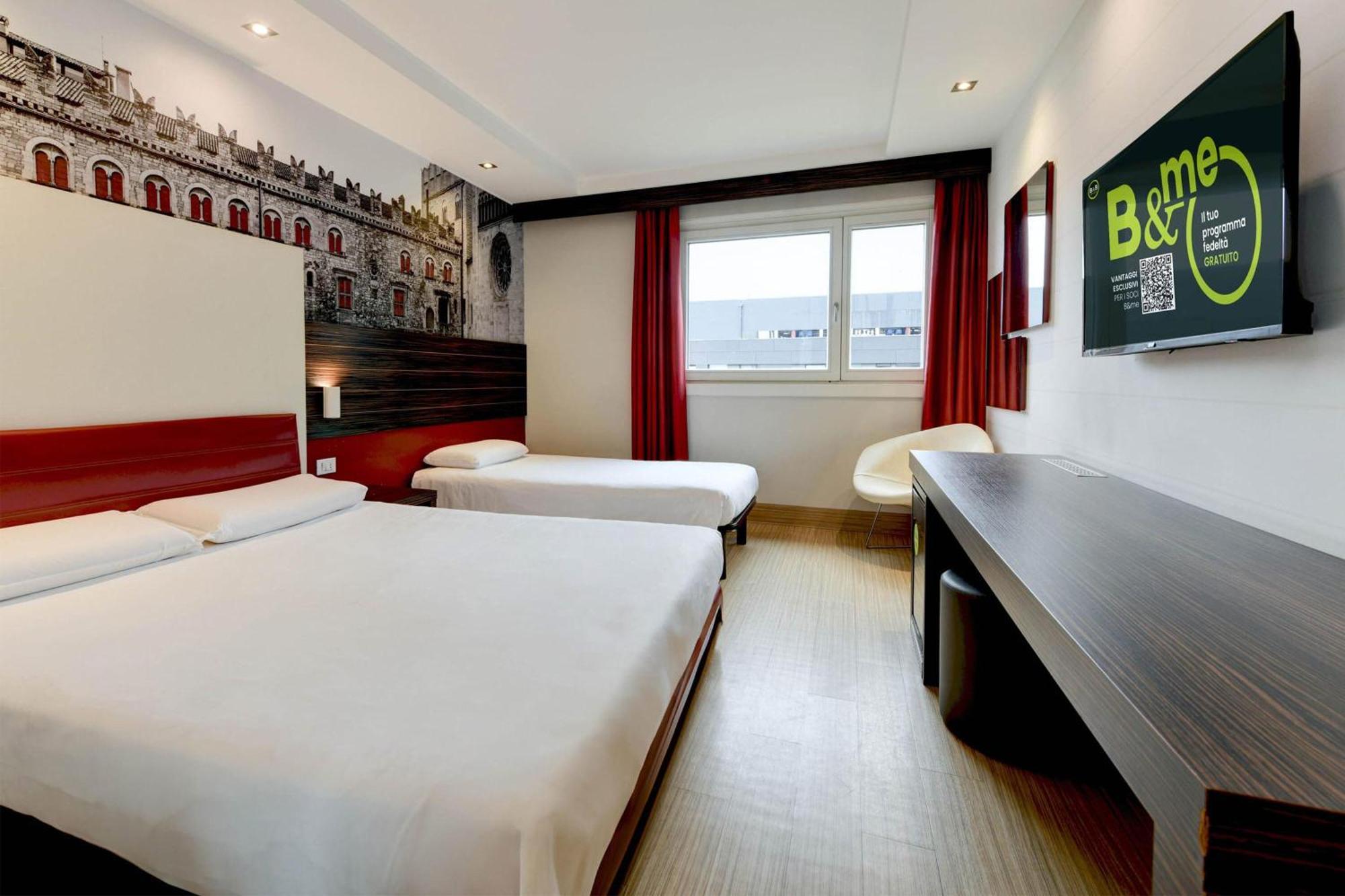 B&B Hotel Trento Esterno foto