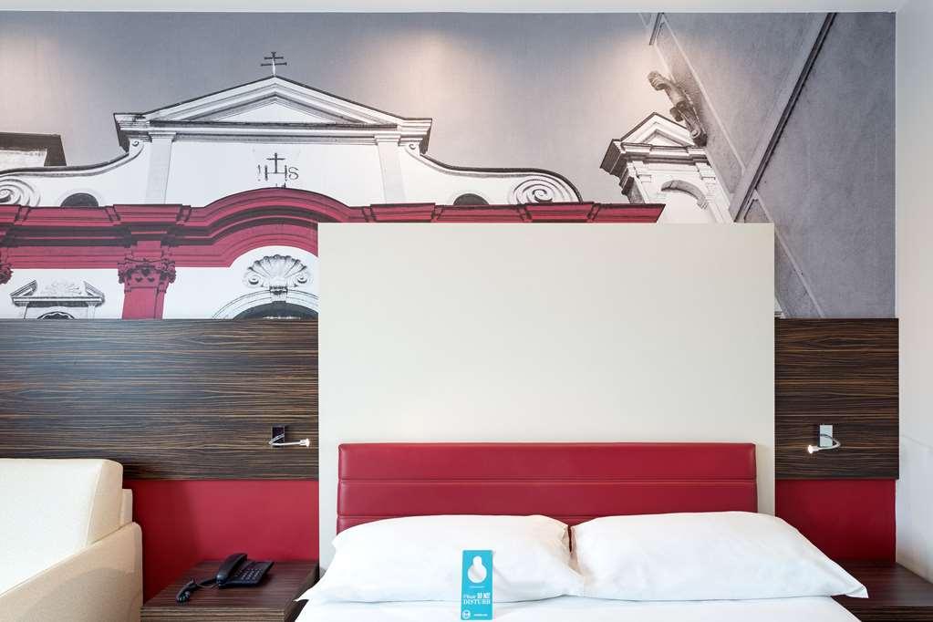 B&B Hotel Trento Camera foto